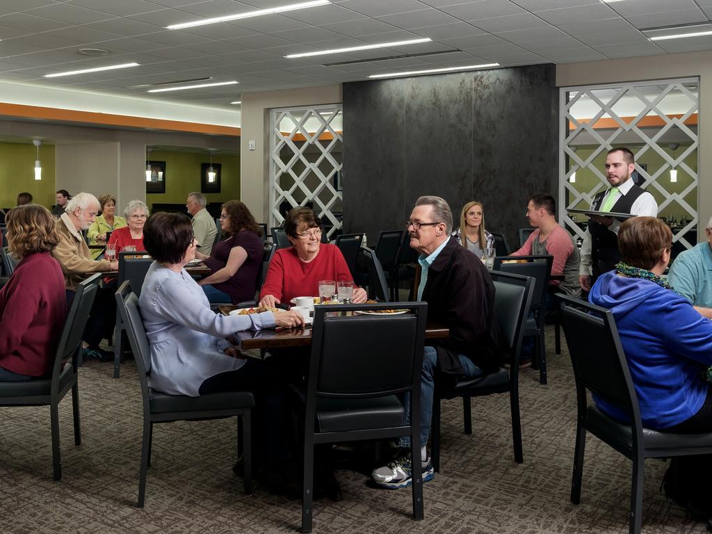 Prairie Meadows Casino Racetrack And Hotel アルトゥーナ エクステリア 写真