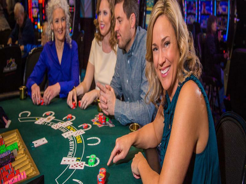 Prairie Meadows Casino Racetrack And Hotel アルトゥーナ エクステリア 写真